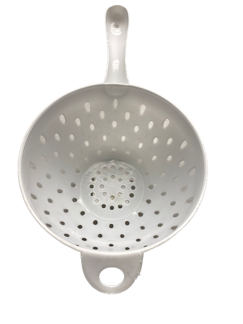 VEGETABLE COLANDER WITH HANDLE  