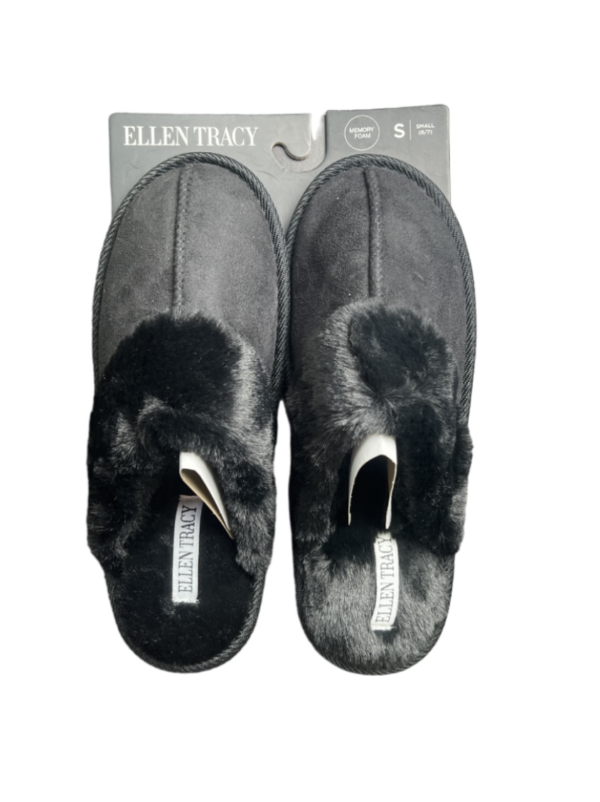 5.99 LADIES SLIPPERS 